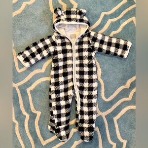 The Children’s Place Black and White Checkered winter suit 6-9 months